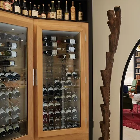 Les Nomades Beaune 4*