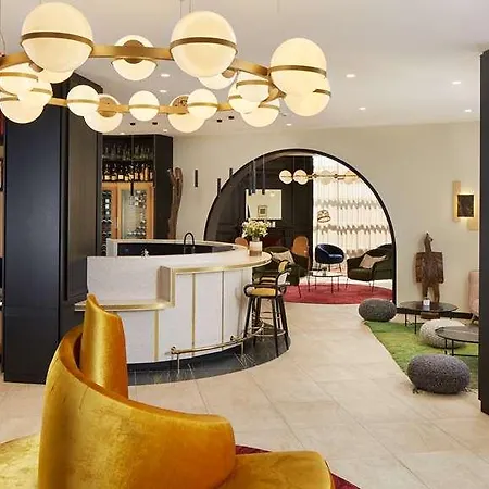 Les Nomades Beaune Otel