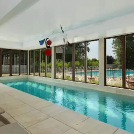 Hotel Les Nomades 4*