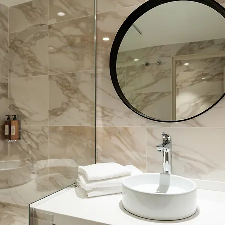 Les Nomades Hotel 4*