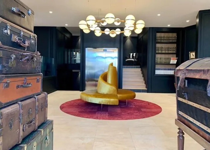 Les Nomades Hotel 4*