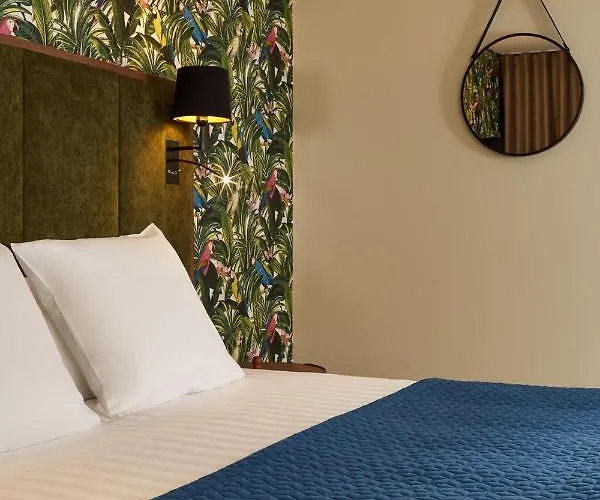 Les Nomades Hotel Beaune (Cote d'Or)